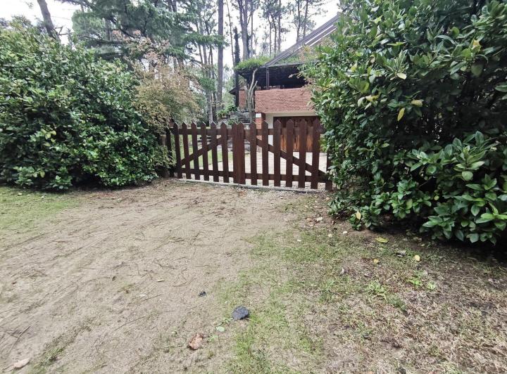 Casa · 204m² · 5 Ambientes · 1 Cochera