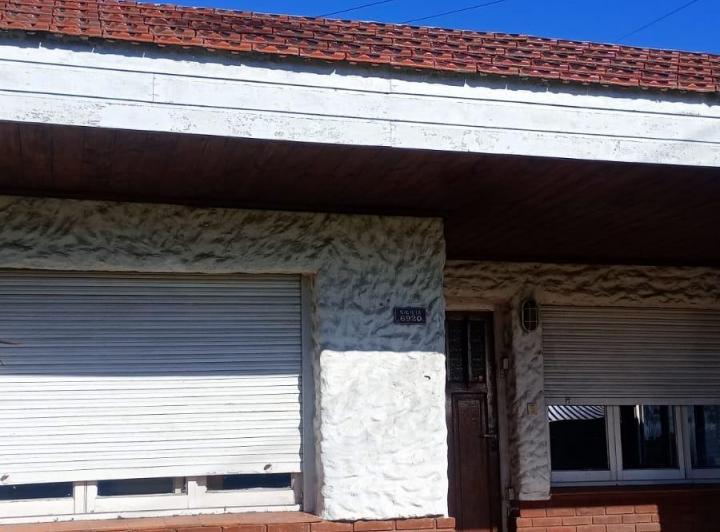 Casa · 200m² · 4 Ambientes · 3 Cocheras