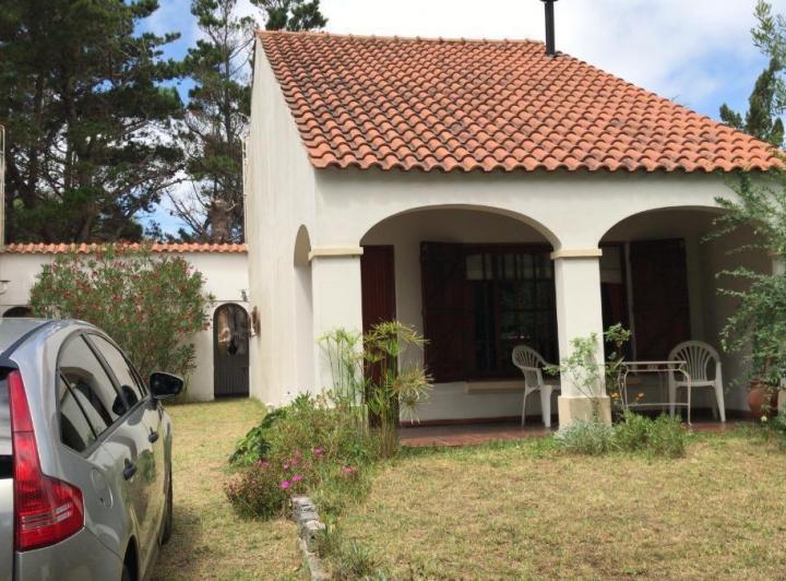Casa · 150m² · 7 Ambientes · 4 Cocheras