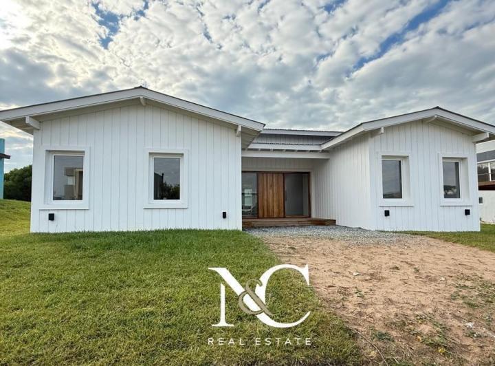 Casa · 176m² · 5 Ambientes