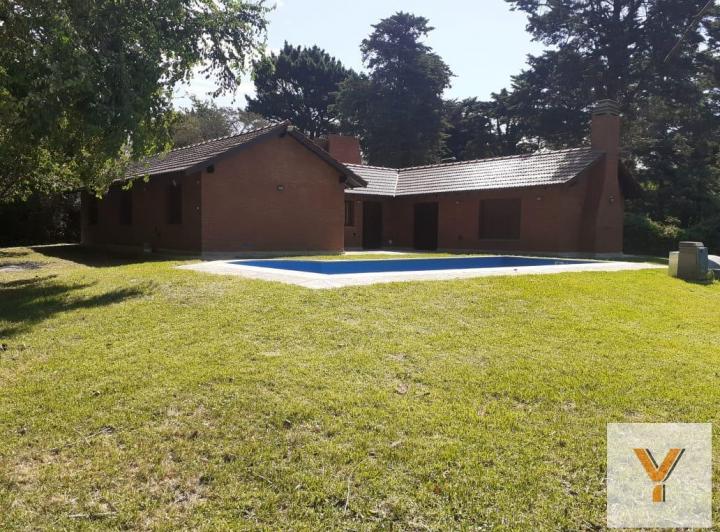 Casa · 211m² · 5 Ambientes