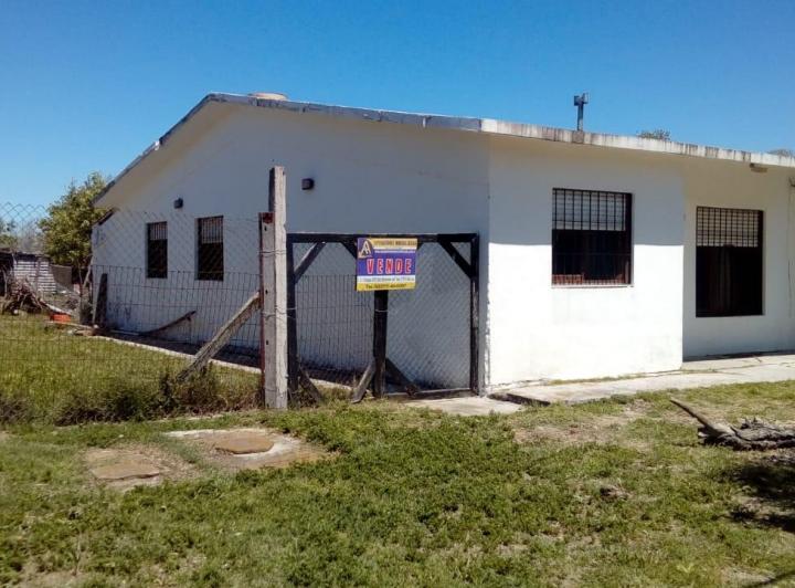 Casa · 90m² · 6 Ambientes · 1 Cochera