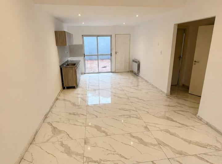Casa · 85m² · 3 Ambientes · 1 Cochera