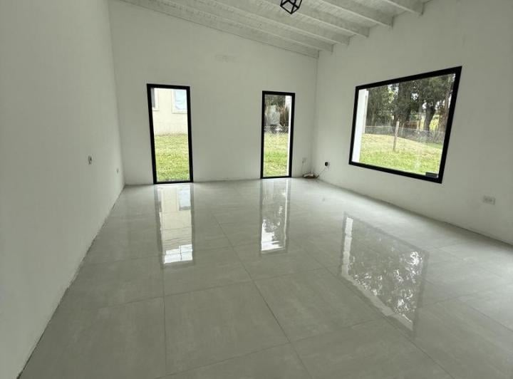 Casa · 139m² · 3 Ambientes · 4 Cocheras