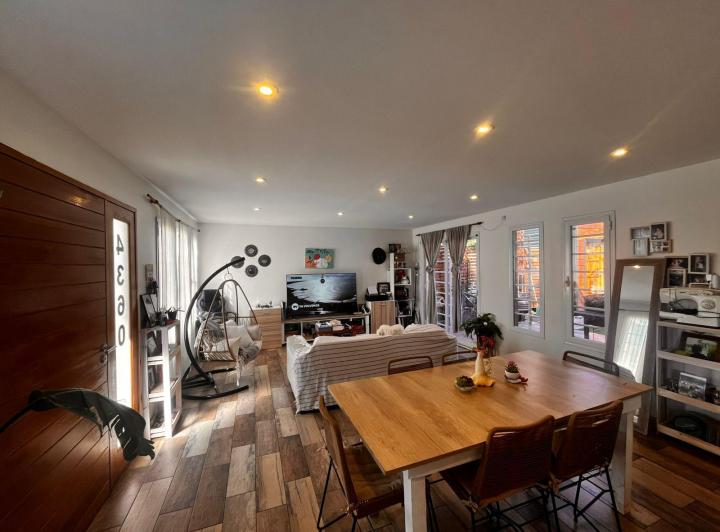 Casa · 180m² · 4 Ambientes