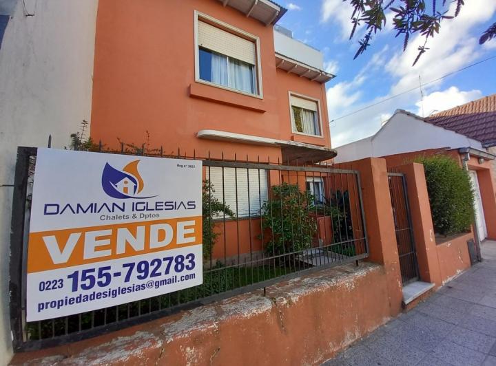 Casa · 200m² · 4 Ambientes · 3 Cocheras