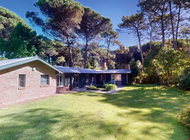 Casa · 192m² · 5 Ambientes · 1 Cochera