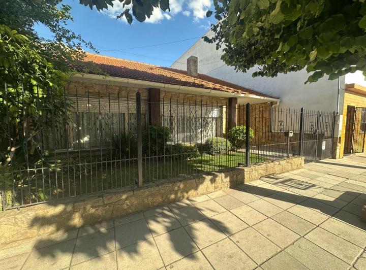 Casa · 333m² · 4 Dormitorios