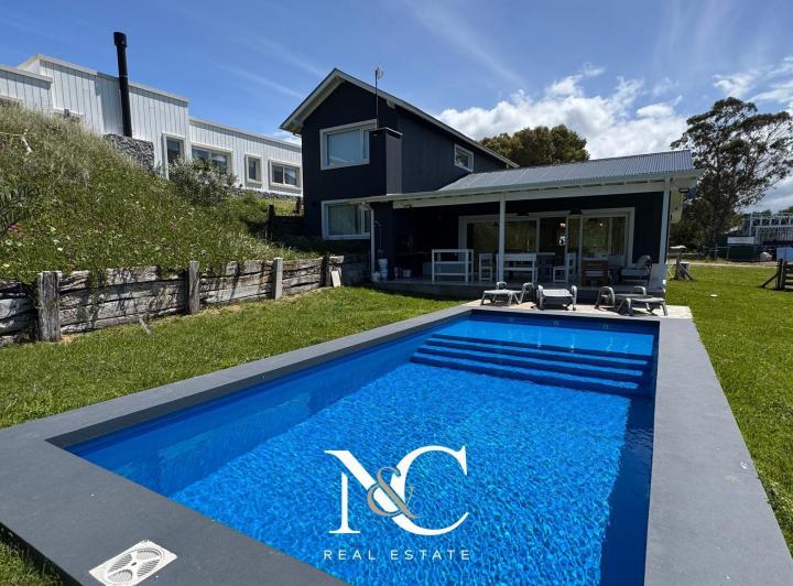 Casa · 237m² · 5 Ambientes