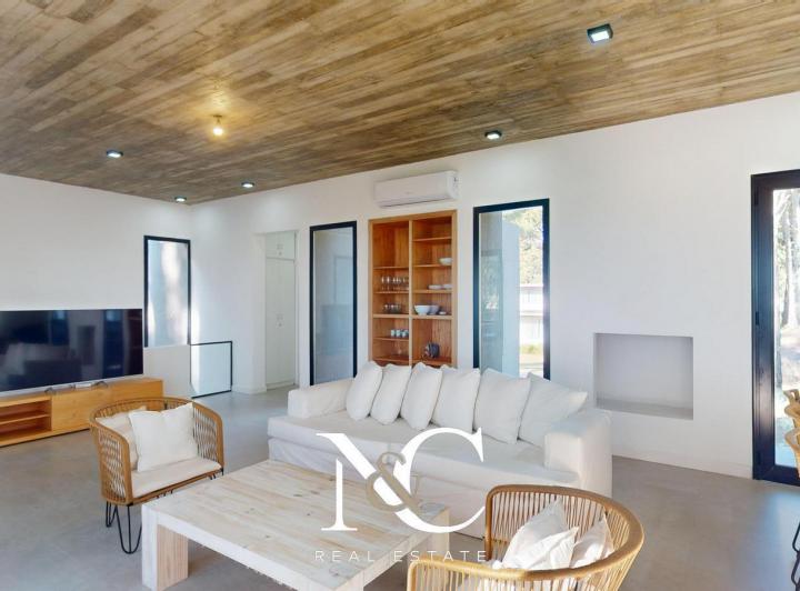 Casa · 201m² · 5 Ambientes