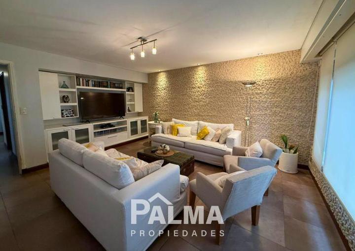 Casa · 170m² · 4 Ambientes · 1 Cochera