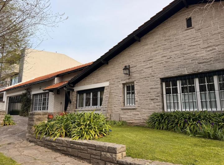 Casa · 240m²