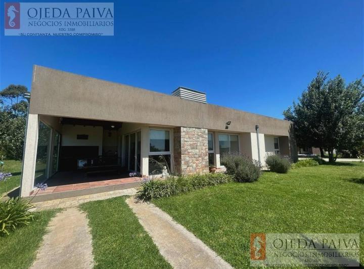 Casa · 107m² · 4 Ambientes