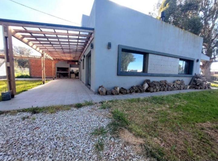 Casa · 126m² · 5 Ambientes · 1 Cochera