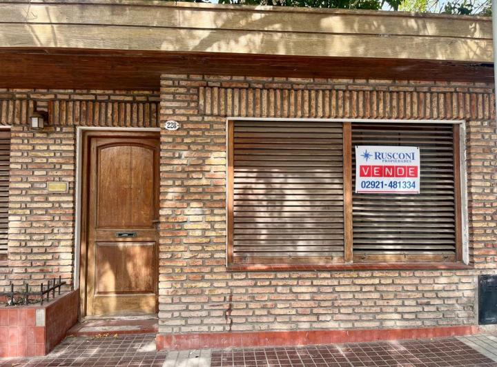 Casa · 97m² · 6 Ambientes · 1 Cochera