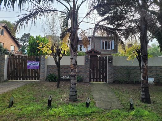 Casa · 150m² · 5 Ambientes · 1 Cochera