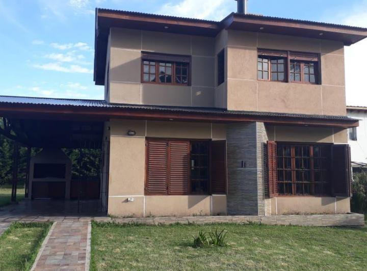 Casa · 120m² · 4 Ambientes · 2 Cocheras