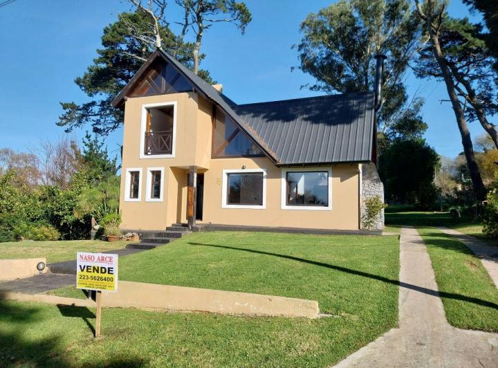 Casa · 150m² · 5 Ambientes