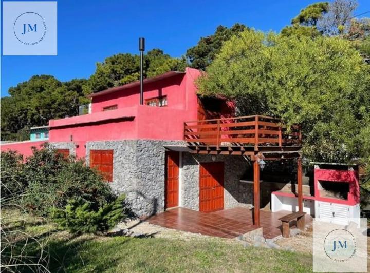 Casa · 100m² · 4 Ambientes · 1 Cochera