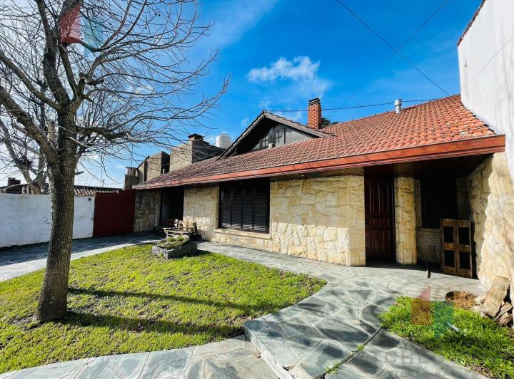 Casa · 205m² · 3 Ambientes