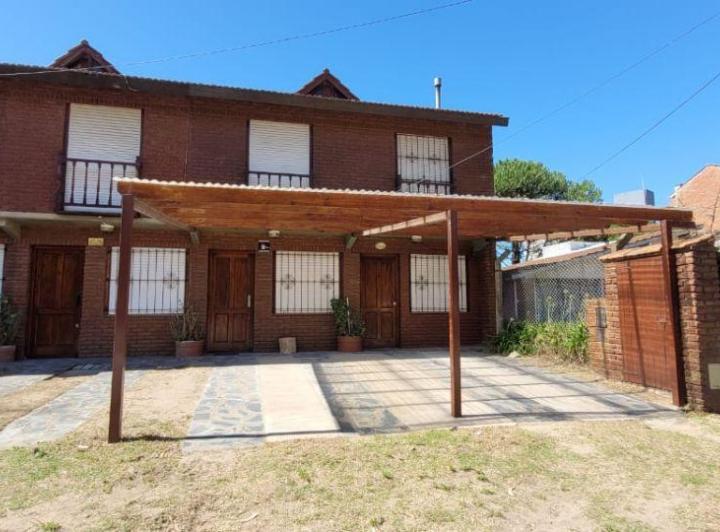 Casa · 63m² · 4 Ambientes · 1 Cochera