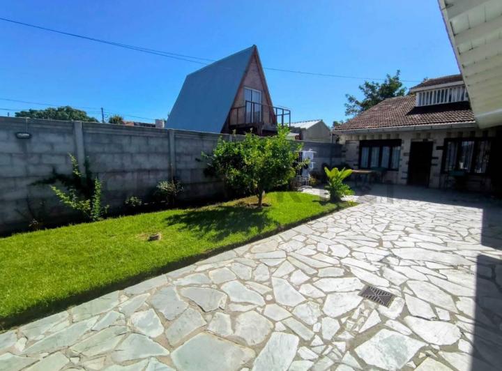Casa · 170m² · 4 Ambientes · 1 Cochera