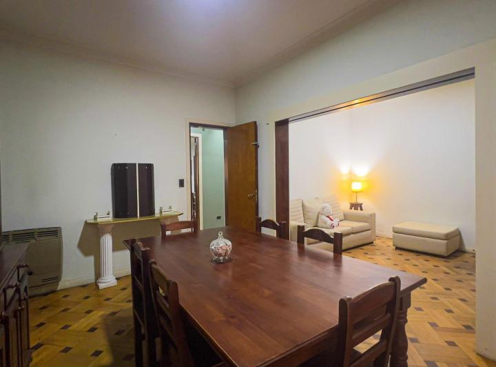 Casa · 157m² · 5 Ambientes · 1 Cochera