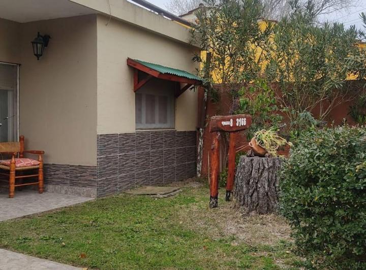 Casa · 50m² · 3 Ambientes · 3 Cocheras