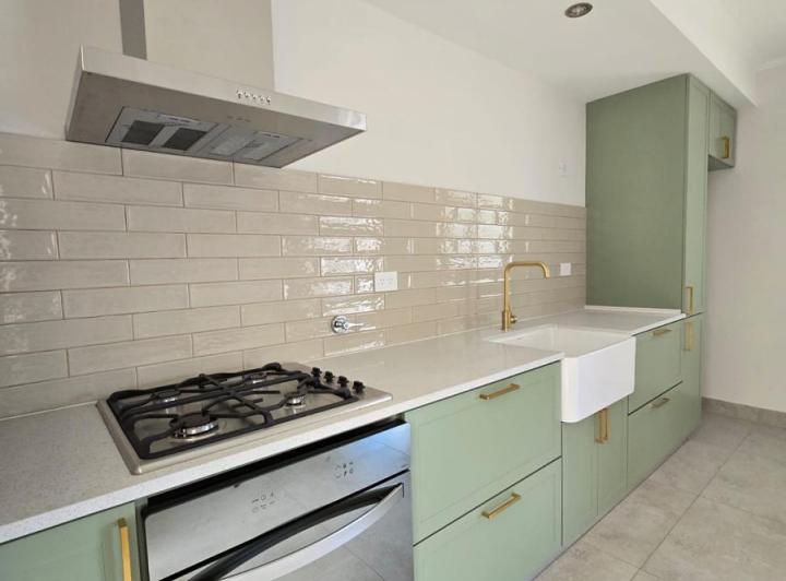 Casa · 121m² · 4 Ambientes · 2 Cocheras