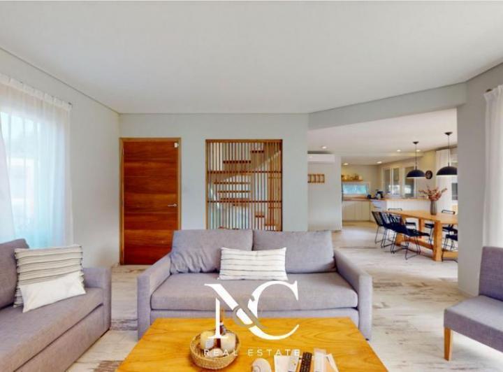 Casa · 160m² · 4 Ambientes