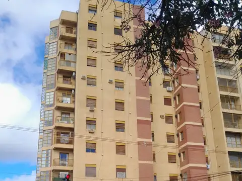 Alquilo departamento en edificio esperanza