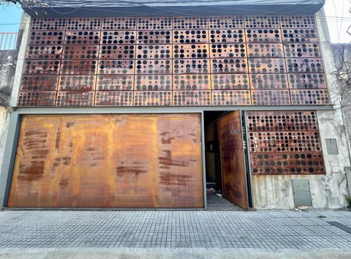 Casa · 190m² · 6 Ambientes · 2 Cocheras