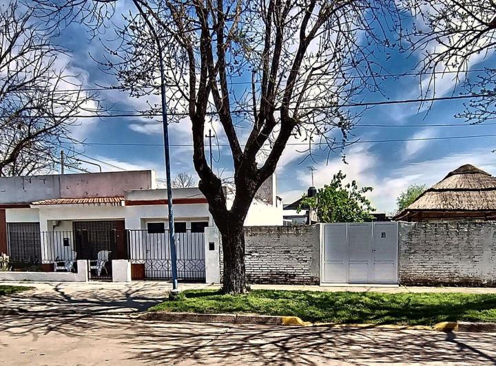Casa · 129m² · 4 Ambientes · 1 Cochera