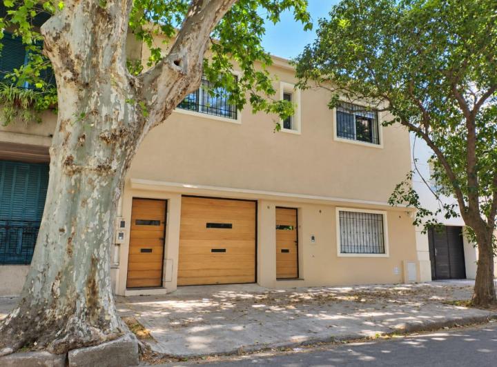 Casa · 180m² · 6 Ambientes · 1 Cochera