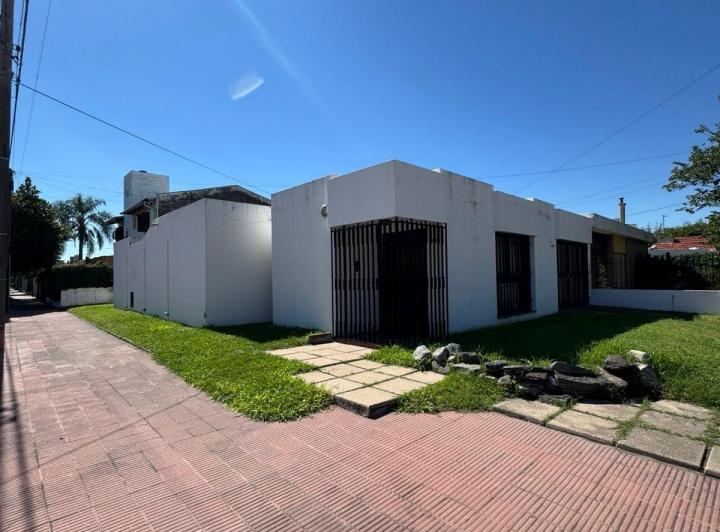 Casa · 125m² · 6 Ambientes · 1 Cochera