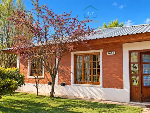 (095) el bolsón, barrio las quintas, casa 2 habitaciones