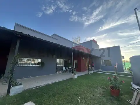 Casa apta credito en calle surinam - zona stefenelli