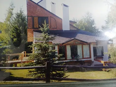 Excelente casa en el cerro catedral-