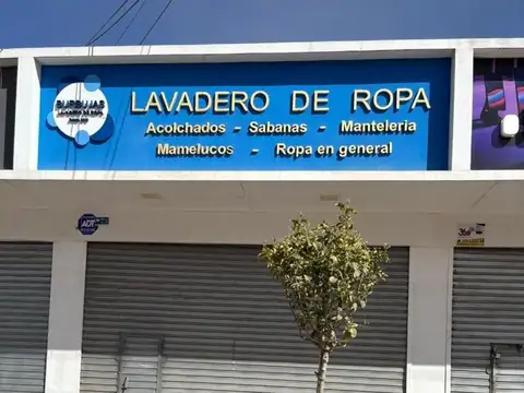 Local en cipolletti