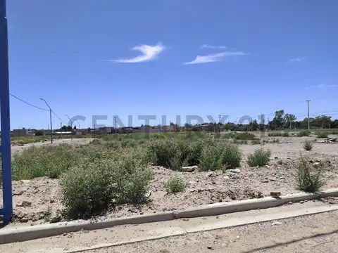 Venta de terrenos comerciales sobre calle damas patricias , general roca