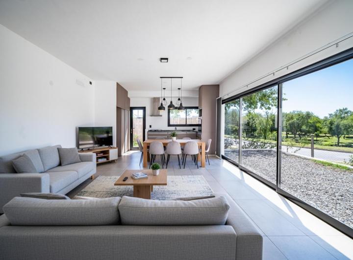 Casa · 130m² · 4 Ambientes · 1 Cochera
