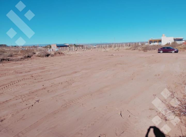 Terreno · 450m²