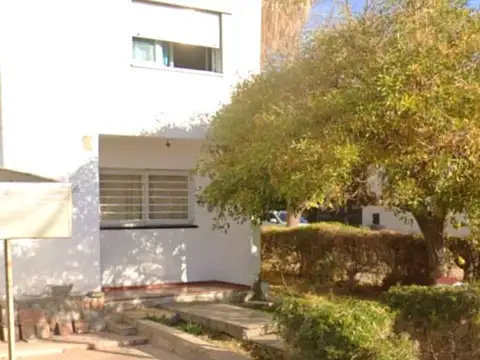 Duplex esquina, barrio trapiche