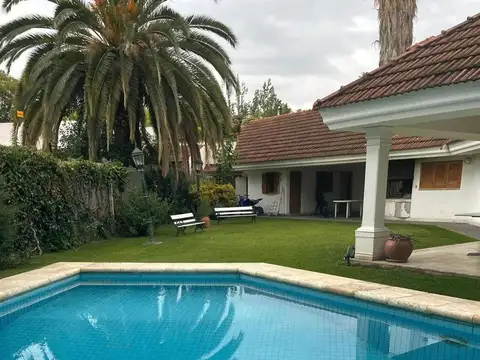 Increible casa quinta b° residencial la puntilla