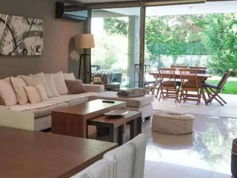 Casa en venta barrio dalvian