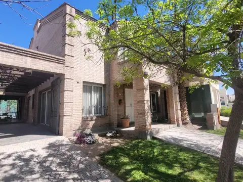Casa en venta - barrio privado del pilar
