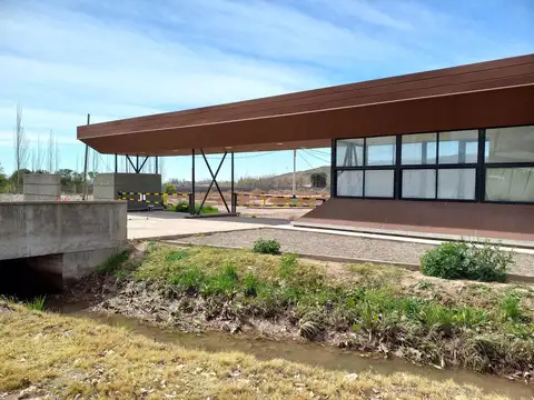 Terreno en venta en barrio privado la arboleda, perdriel, lujan de cuyo.