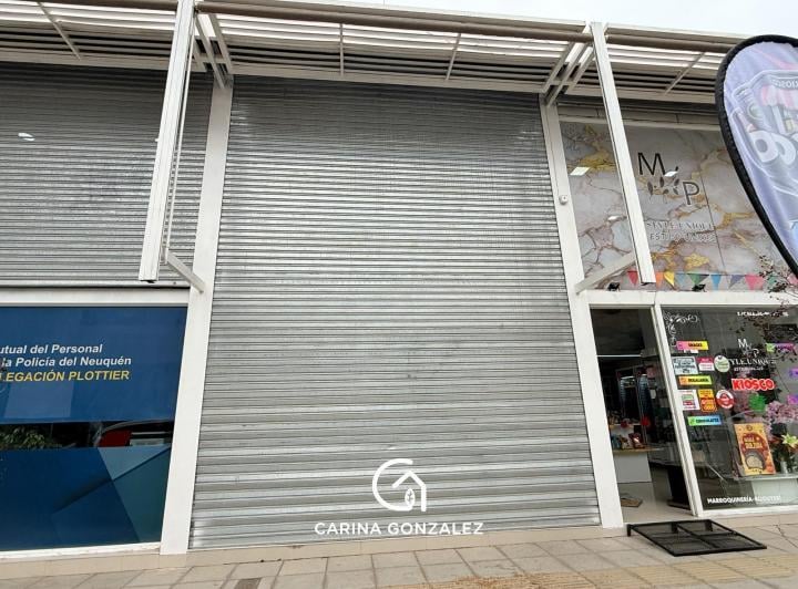 Local comercial · 77m²