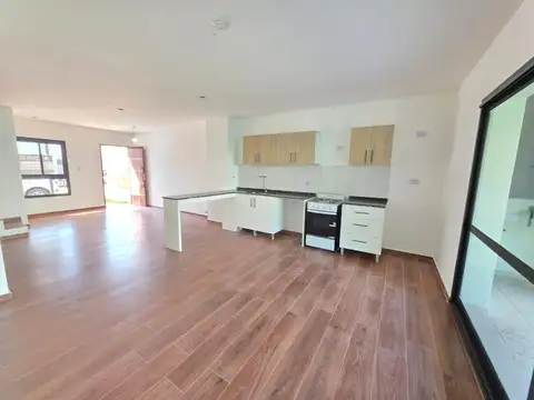 Duplex en alquiler docta avenida- 2 dor-2 baños-patio
