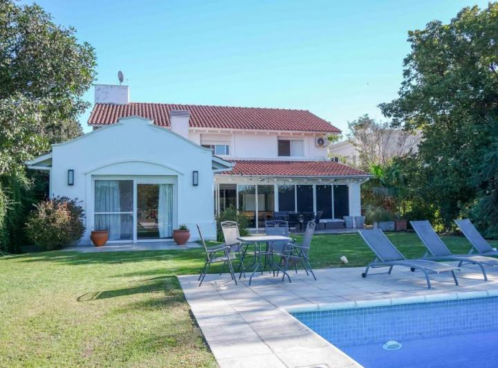 Casa · 400ha · 6 Ambientes